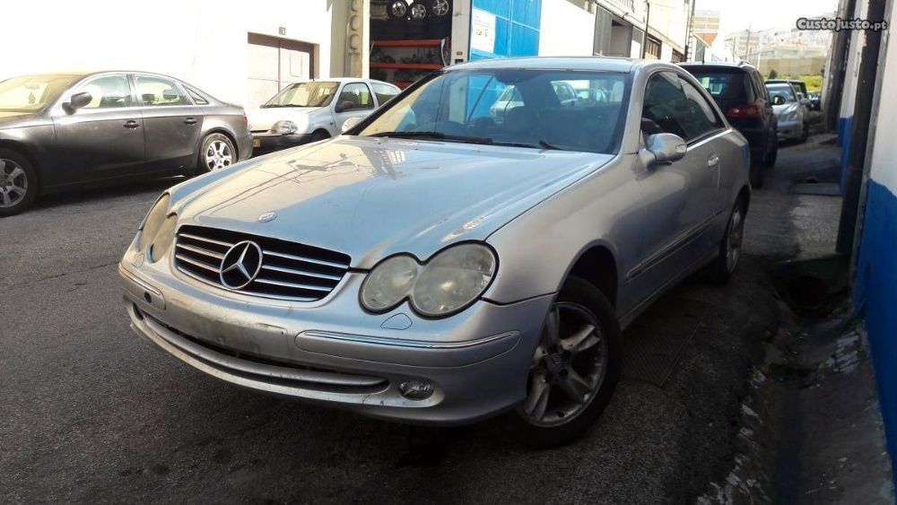 Mercedes Benz CLK 270 CDI W209 (Para Peças)