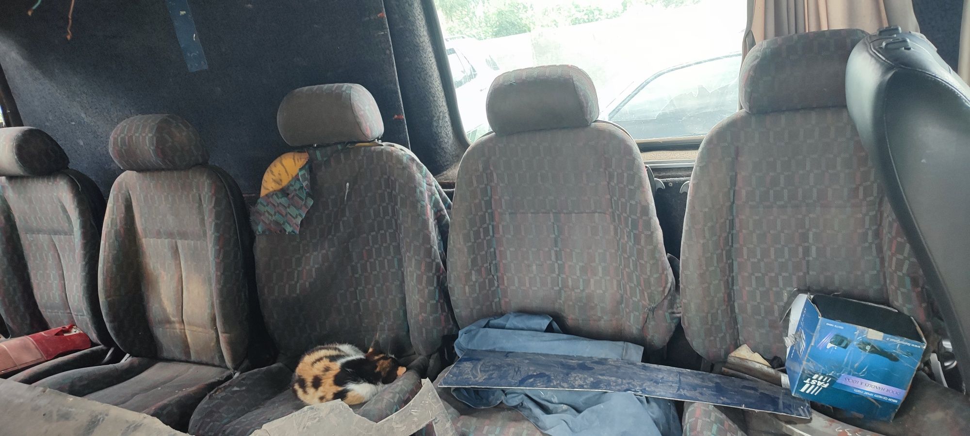 Сидіння в авто продам