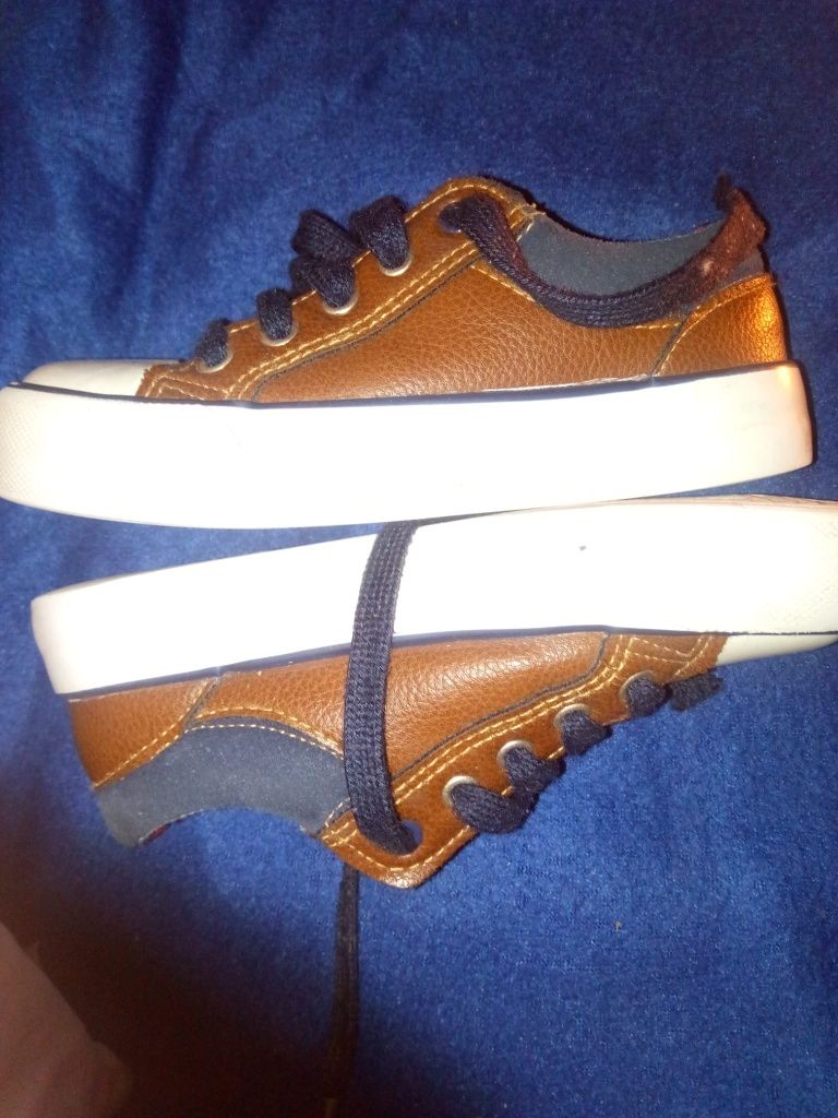 Sapatos Zippy 26