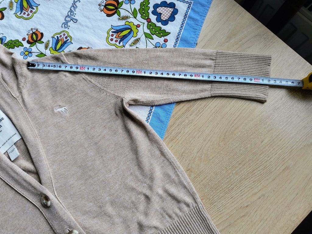 Abercrombie & Fitch cieniutki sweterek z kapturem