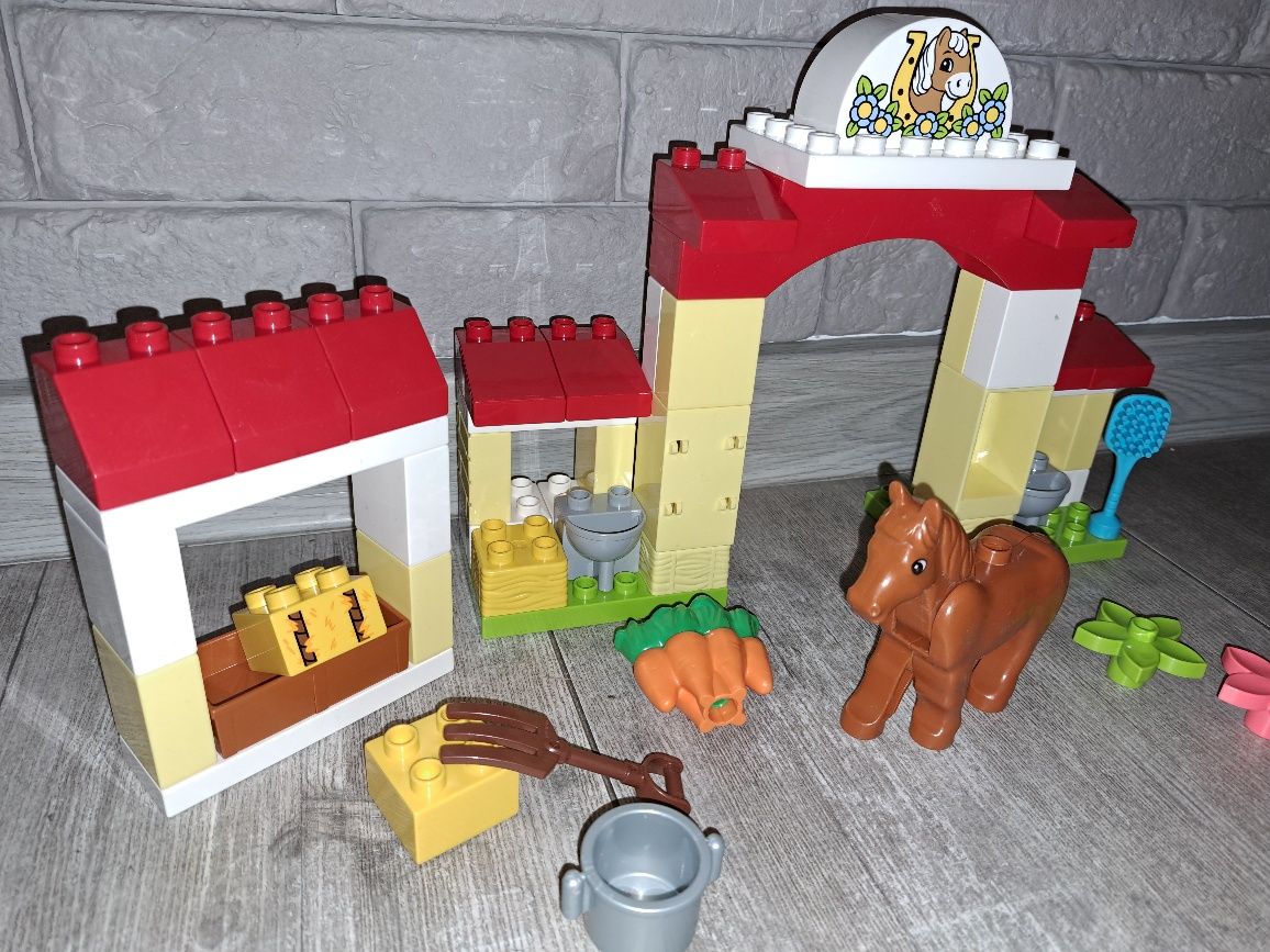 Lego duplo stajnia