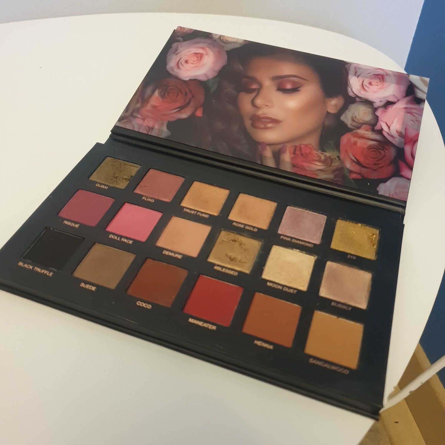 Paleta Huda Beauty