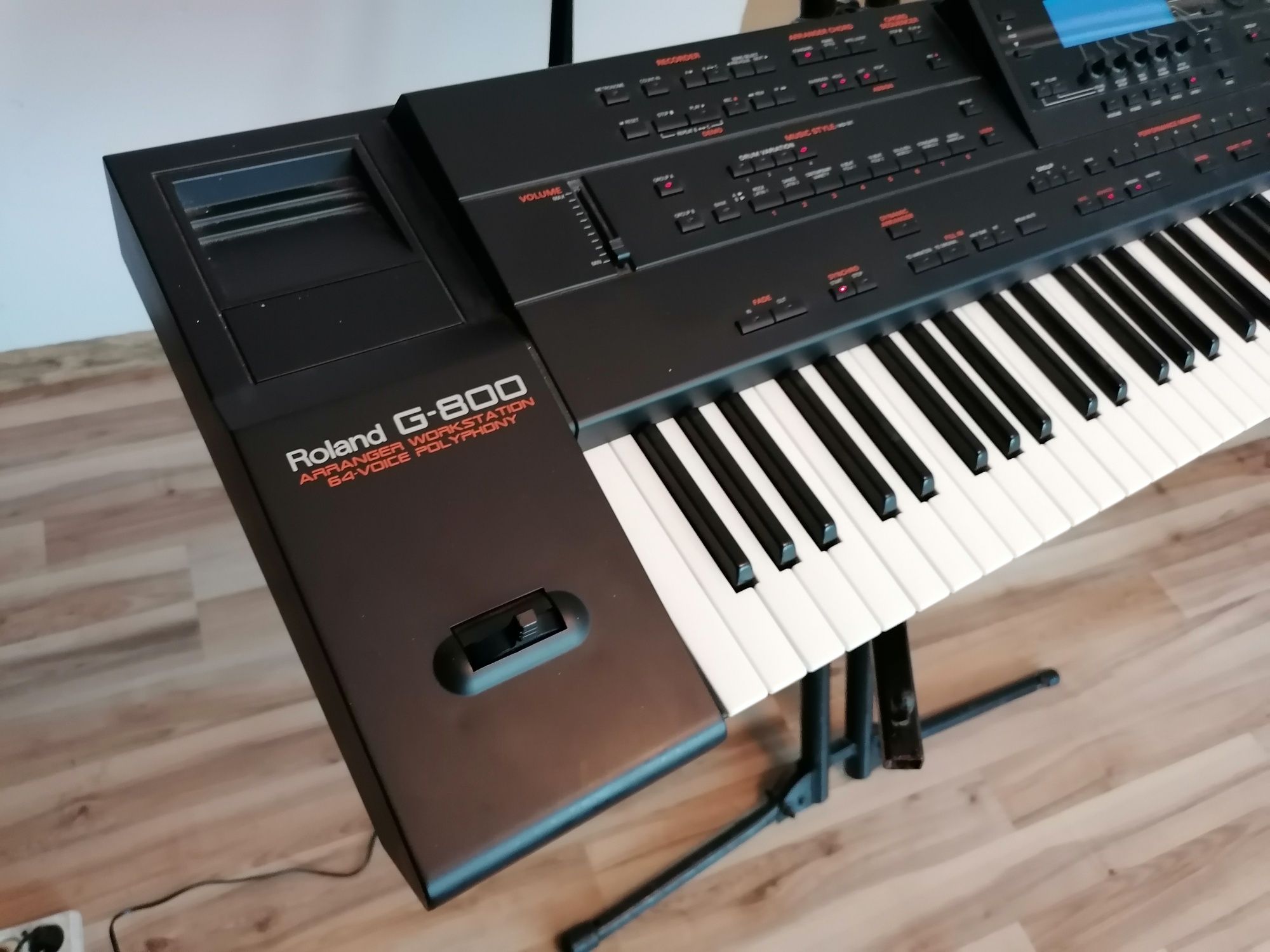 Roland g 800 Korg Yamaha