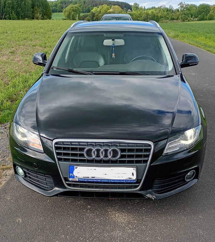 AUDI A4 B8 KOMBI 2,0TDI OŚ BELKA ZAWIESZENIA TYŁ