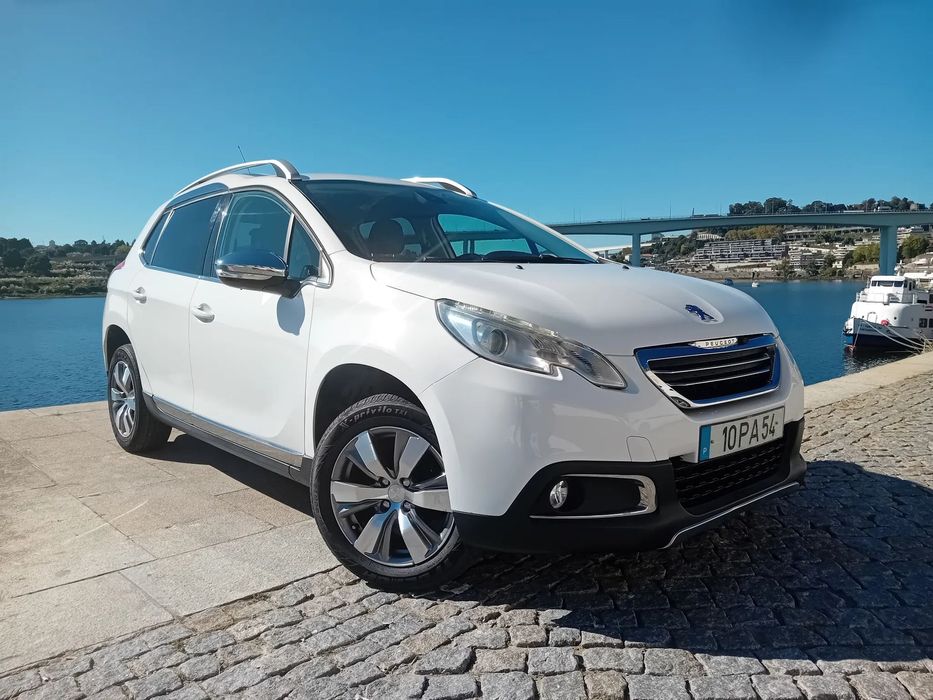 Peugeot 2008 1.2 PureTech Allure
