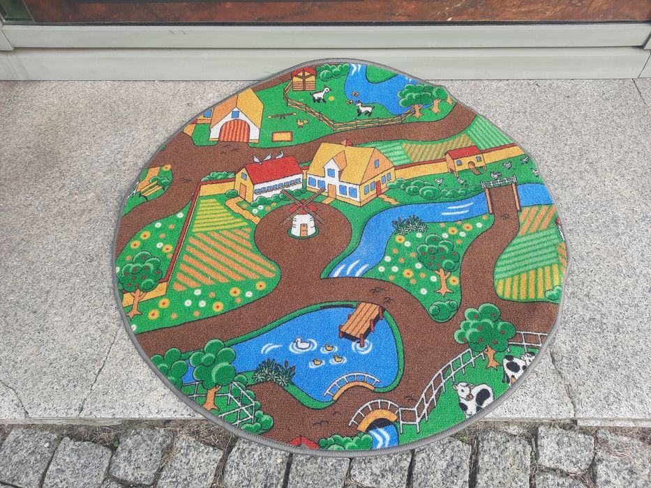 Dywan pokoju dziecka dziecięcy chłopca okrągły dwustronny 96x96 ładny