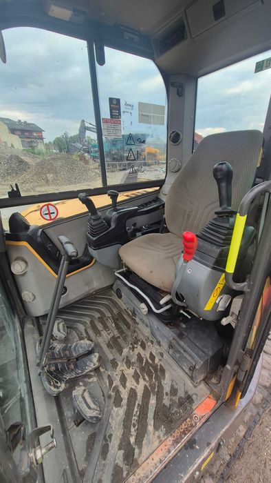 Koparka gąsienicowa VOLVO ECR88D 2018 Rok, Cena netto 125 000 PLN