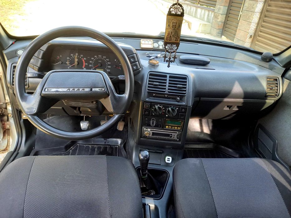 Продам автомобіль ВАЗ 2111 Лада,