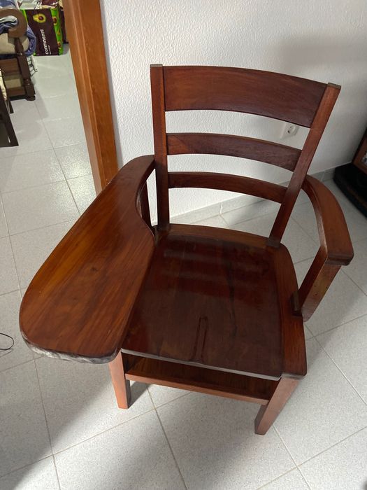 Cadeira madeira com braço