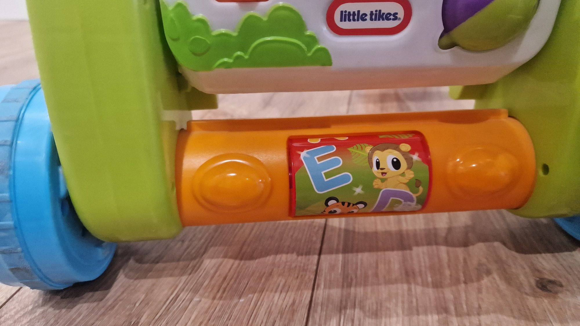 Chodzik pchacz little tikes