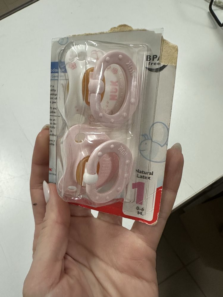 Продам пустушки nuk