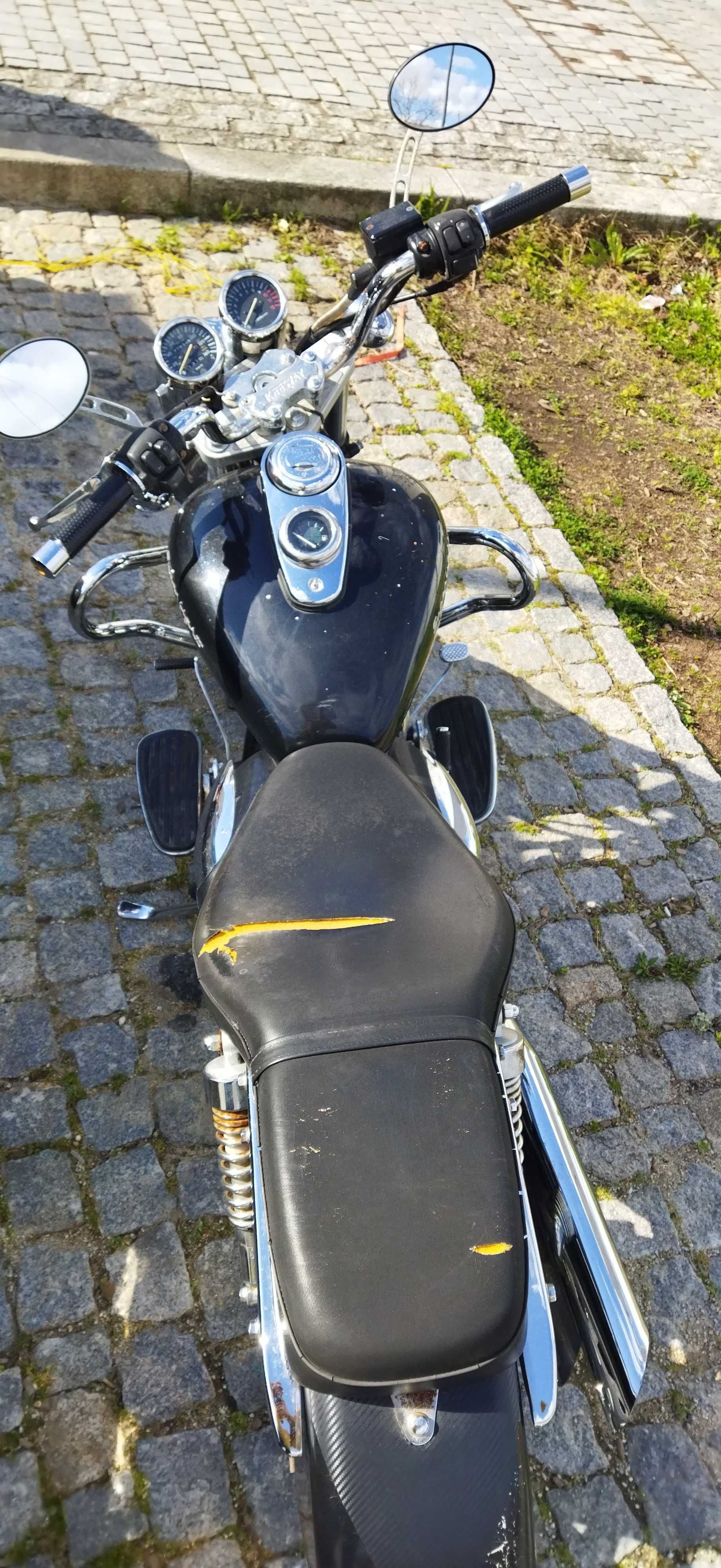 Vendo  ou Troco Keeway superlight 125
