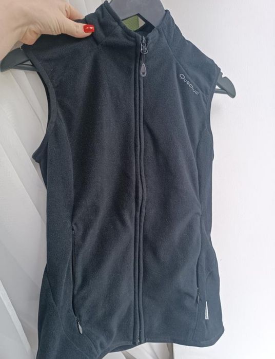 Флісова гірськолижна жилетка,фліска Quechua 2 шт