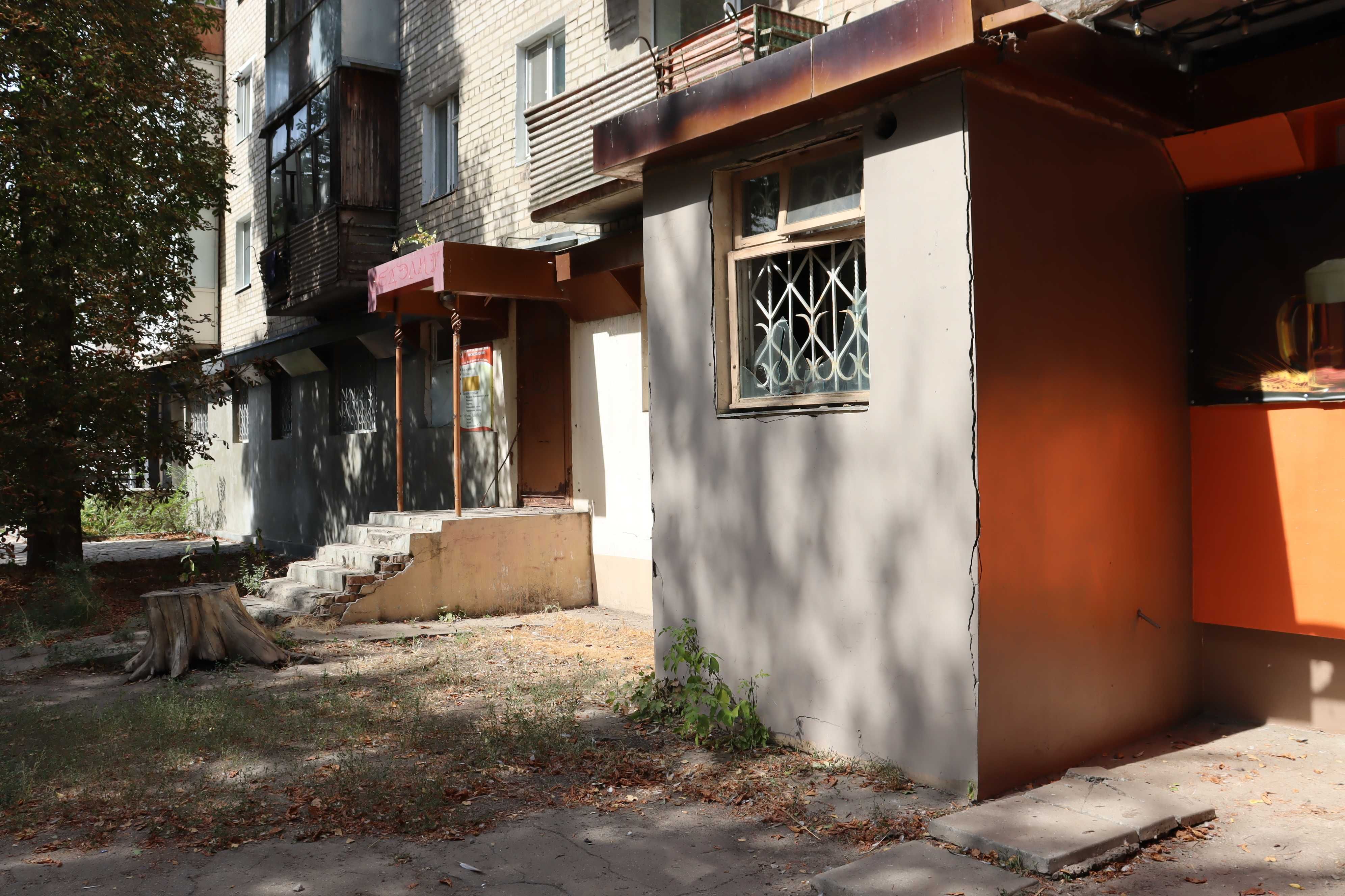 Аптека, офіс, банк, магазин - 50,1м2 Селище Полігон, червона лінія