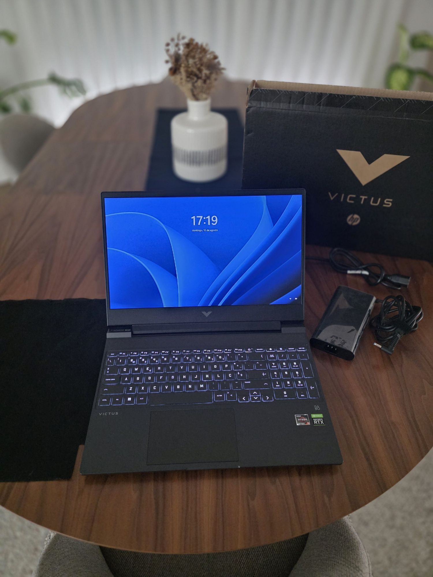 Gaming HP Victus RTX 3050 Ryzen 5 16GB 512GB NOVO. Troca/retoma. Caixa