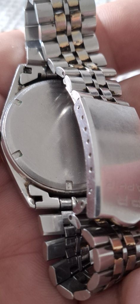 Relógio tissot quartz caixa aco ouro