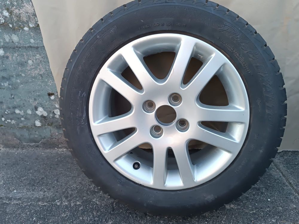 2 pneus e jantes para Honda Civic