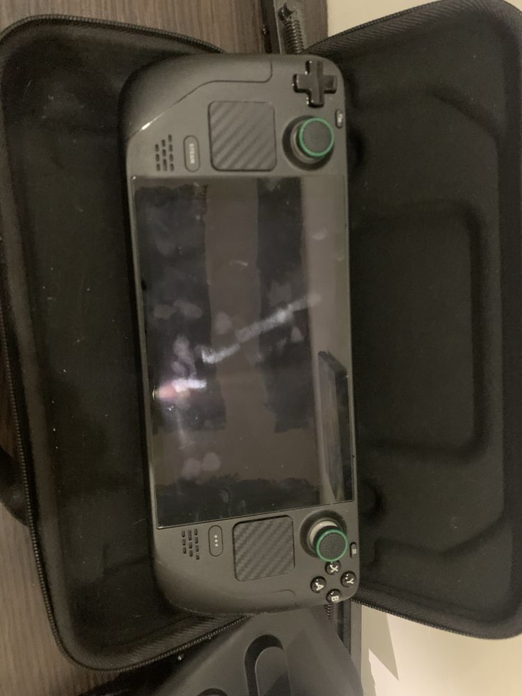 Продам Steam Deck LCD 1Тб + 2 чехла