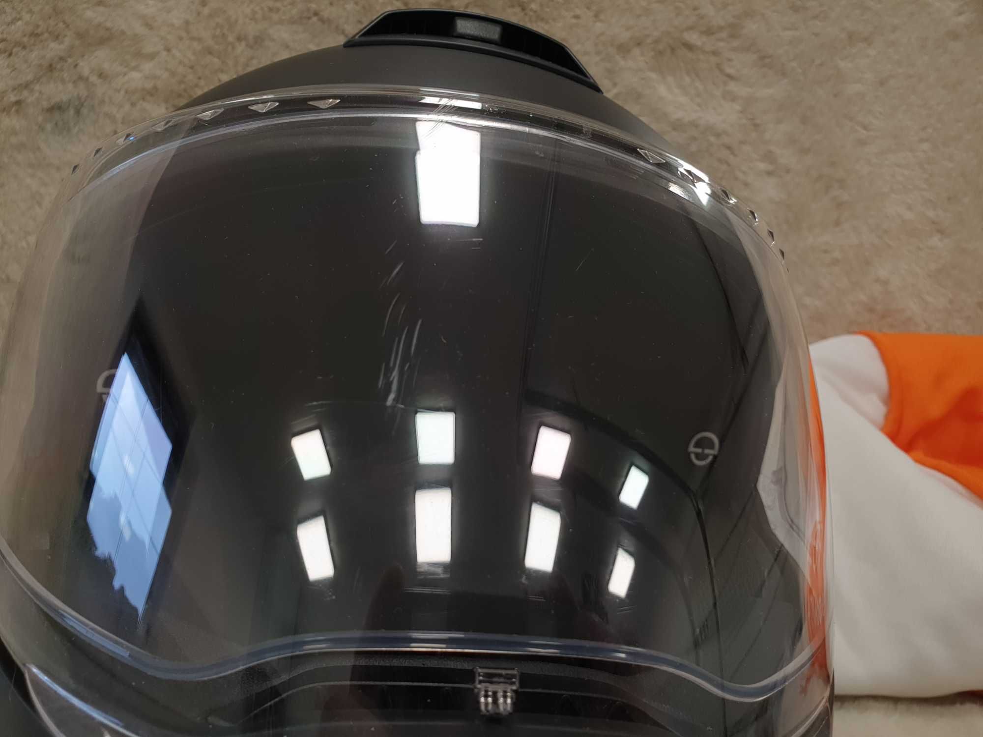 Schuberth C4 L szczękowy kask motocyklowy z blendą