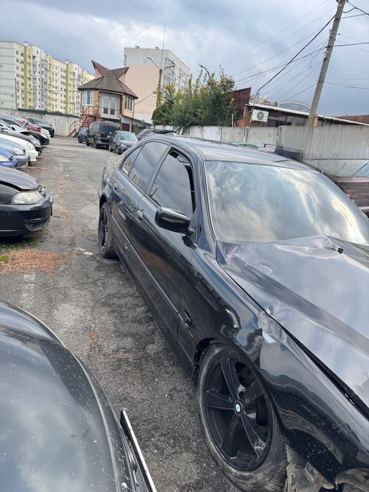 Срочний продаж bmw e39 520і