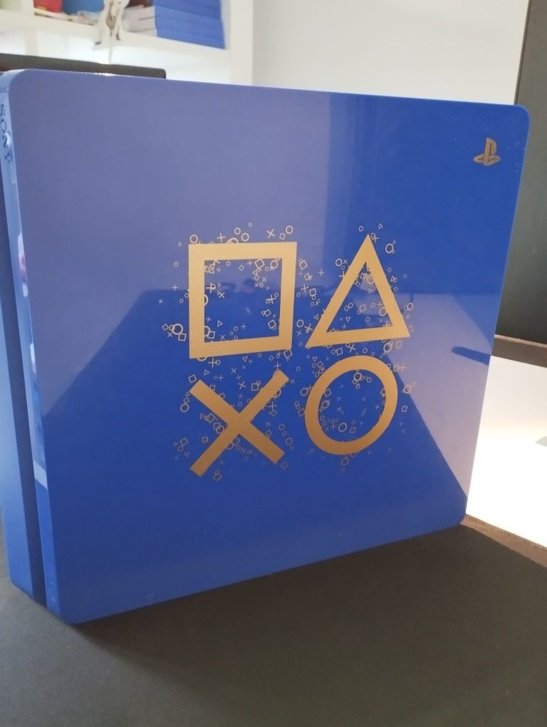 PS4 limited edition blue&slim