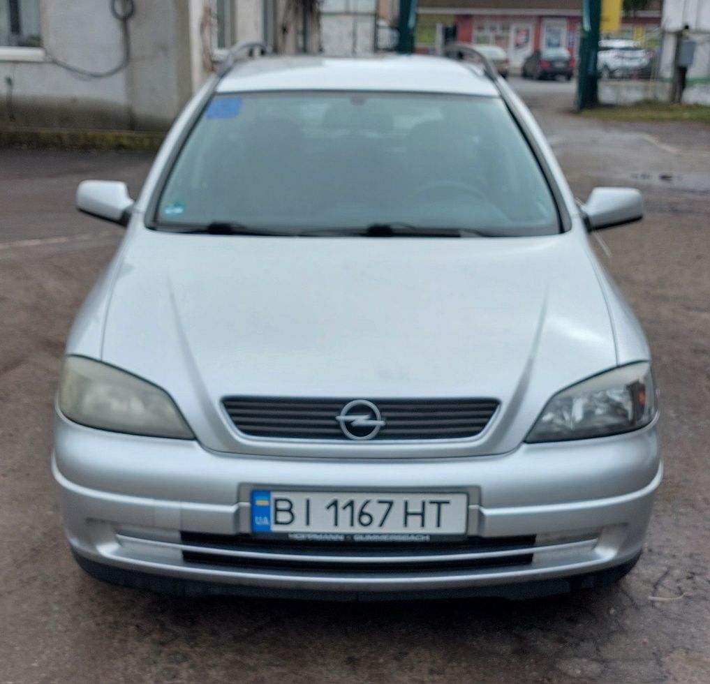 Opel Astra 2004 рік