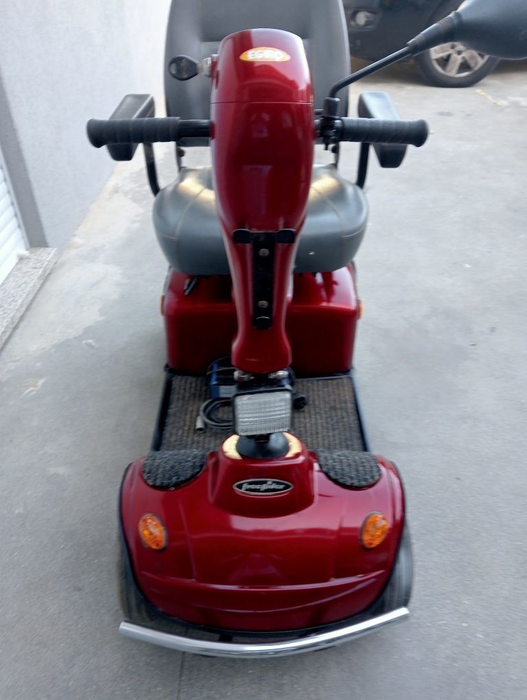 Cadeira/ Scooter Egiro Midi