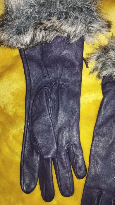 Фіолетові довгі рукавички з хутром кожанные перчатки длинные завязках
