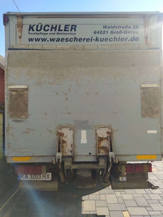 Вантажний автомобіль спрінтер