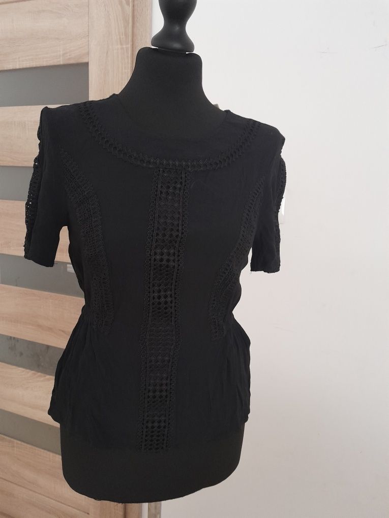 Elegancka Czarna bluzka odważna S XS 34 36 baskinka