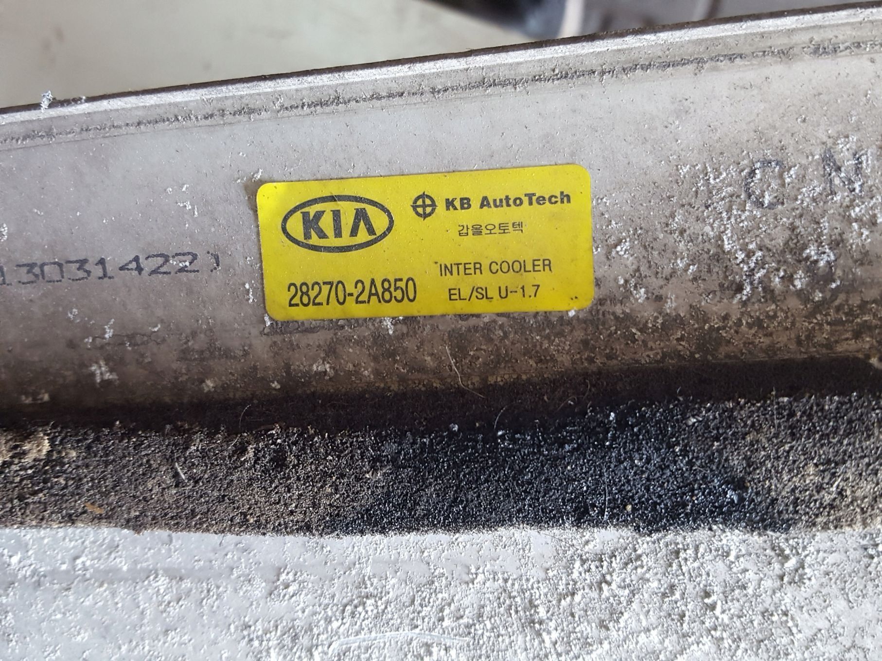 HYUNDAI IX35 10-16r 1.7 CRDI CHŁODNICA INTERCOOLER 28270-2A850