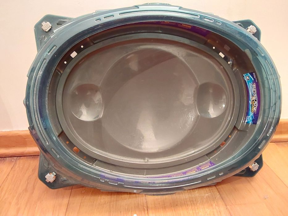 Arena Bayblade Burst Quad Strike Azul
Beyblade Burst Quad Strike