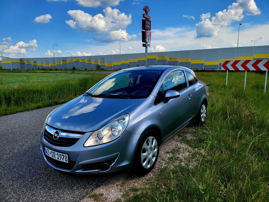 OPEL CORSA 1.2 klimtronic alu skóra piano tempomat SUPER STAN