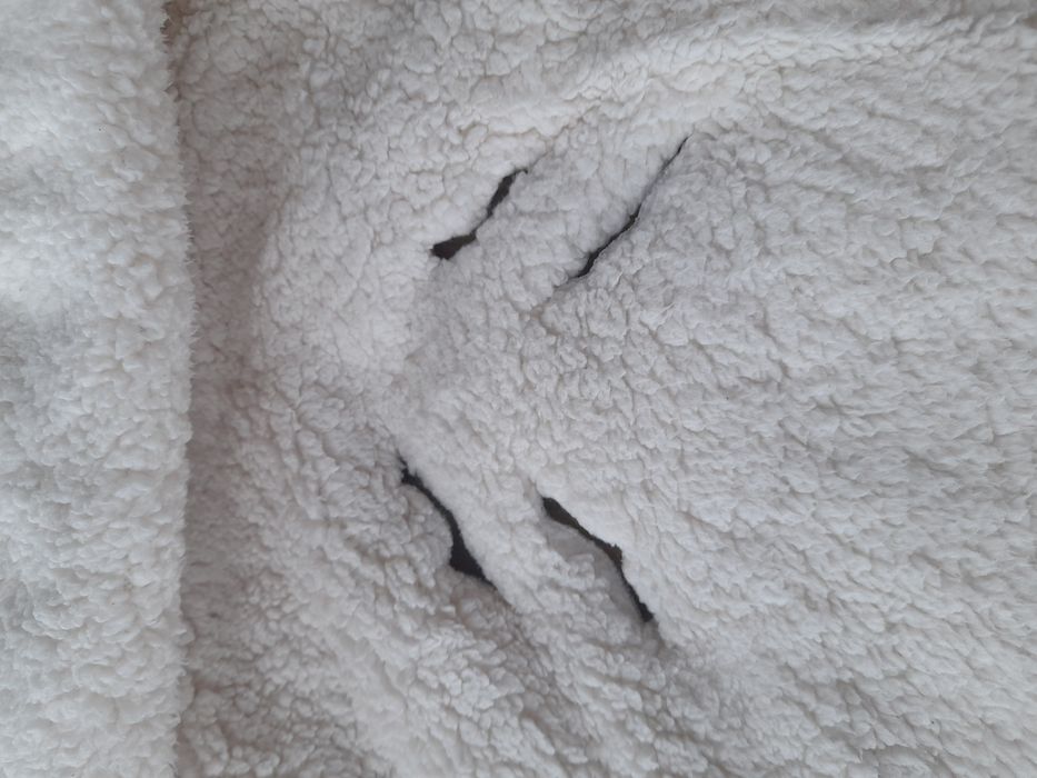 Śpiworek zimowy do fotelika lub gondoli Sensillo