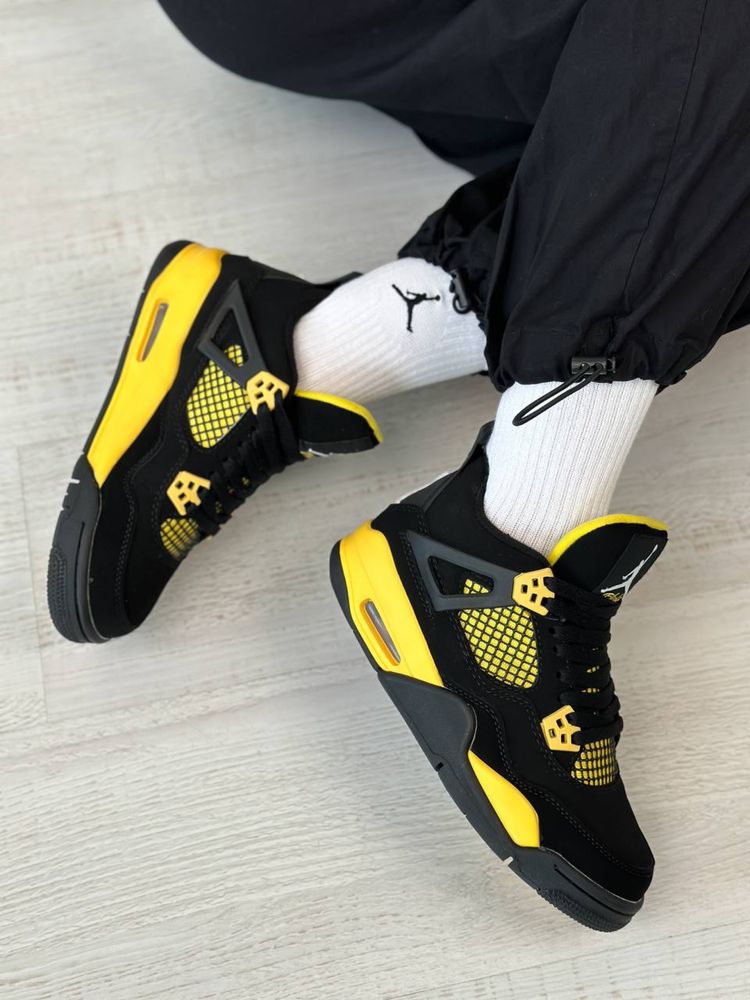 Buty Nike Air Jordan 4 thunder