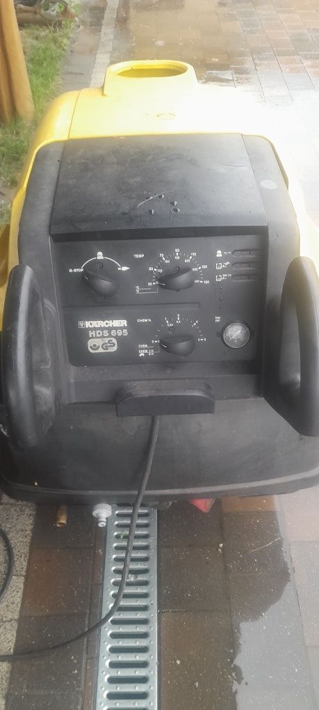 Myjka Karcher HDS 695