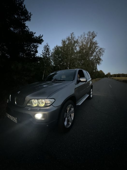 Продам BMW x5 e53