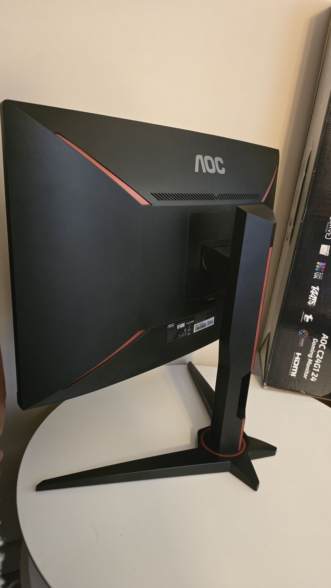 Monitor Gamingowy AOC 144Hz 24 cale Curved