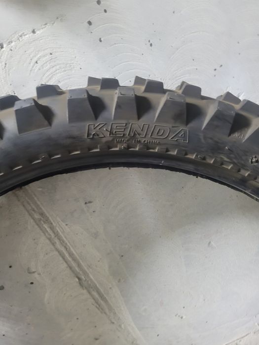 Покрышки kenda 100/90-18 и 90/90-21