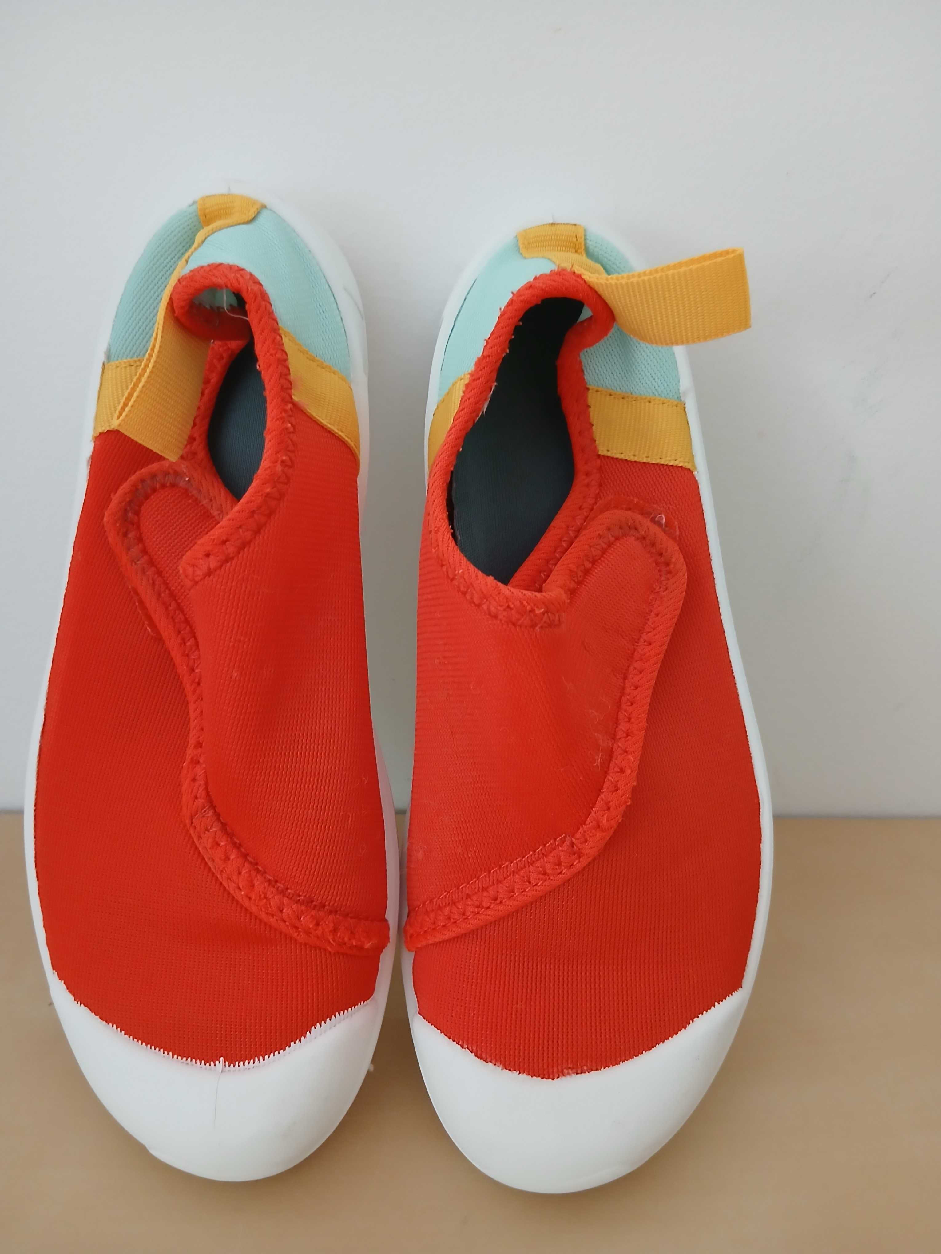 Calçado aquático com banda - Aquashoes 120 - laranja (declathon)