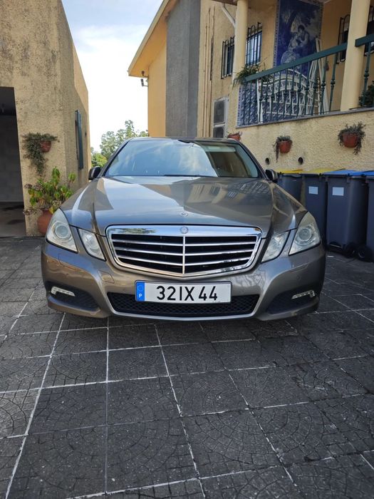 Mercedes-Benz E 250 CDi Avantgarde BlueEfficiency Auto.