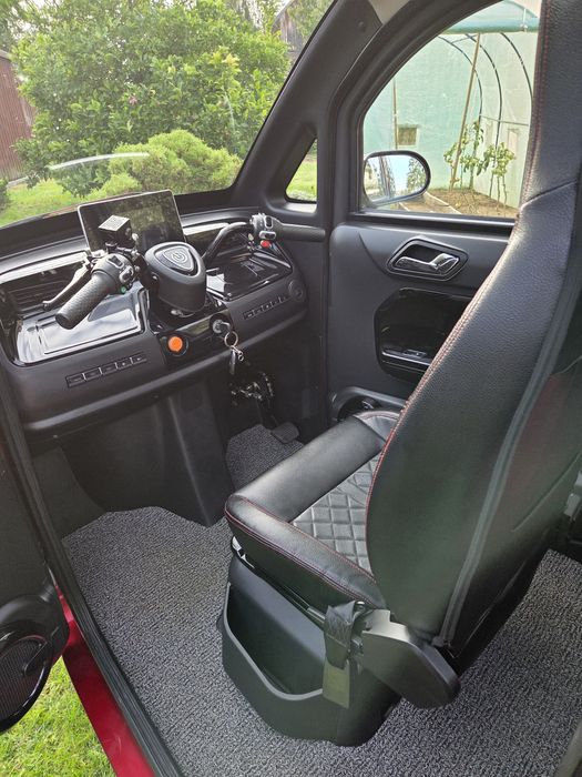 Motorower elektryczny zabudowany