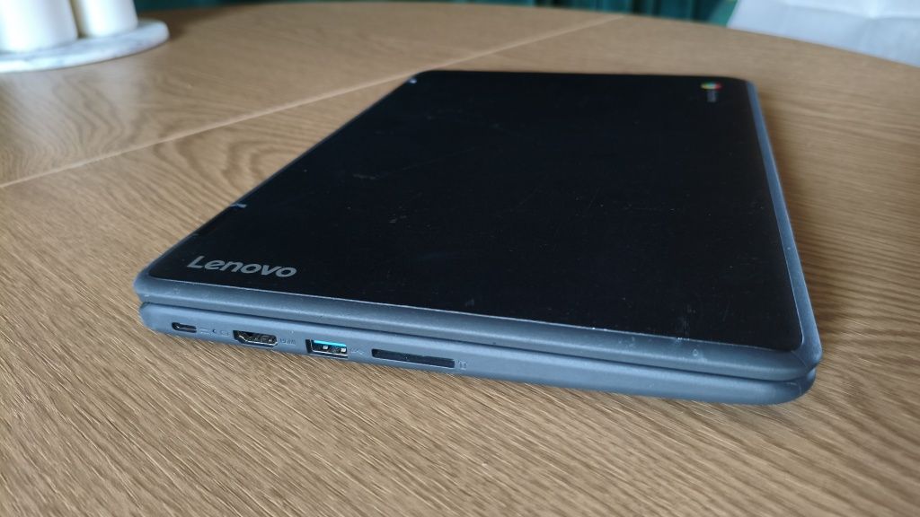 Dotykowy 12 cali laptop tablet Chromebook Lenovo 300e 4/32GB