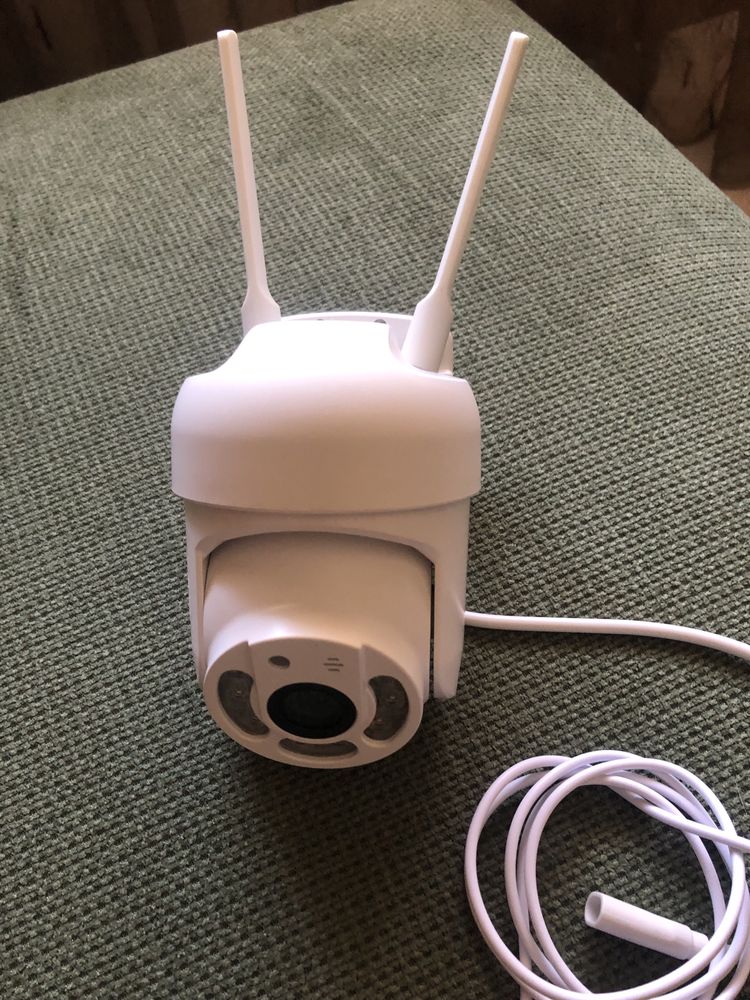 Camera de vigilancia nova em caixa