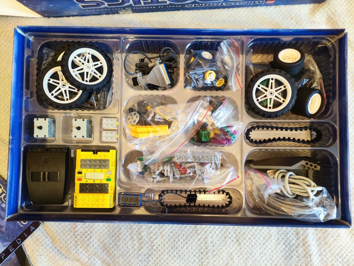 Zestaw LEGO Mindstorms RCX 9719 unikat, wzbogacony zestaw