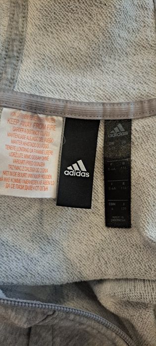 Sprzedam swetr Adidas