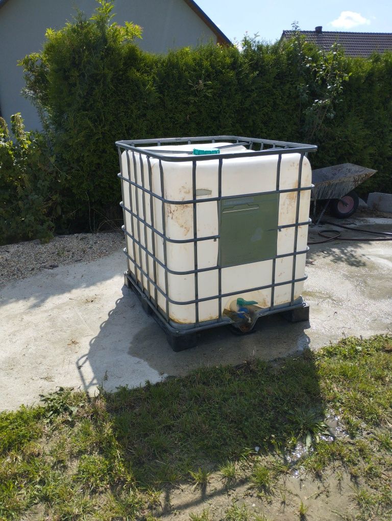 Mauzer na wodę 1000 l
