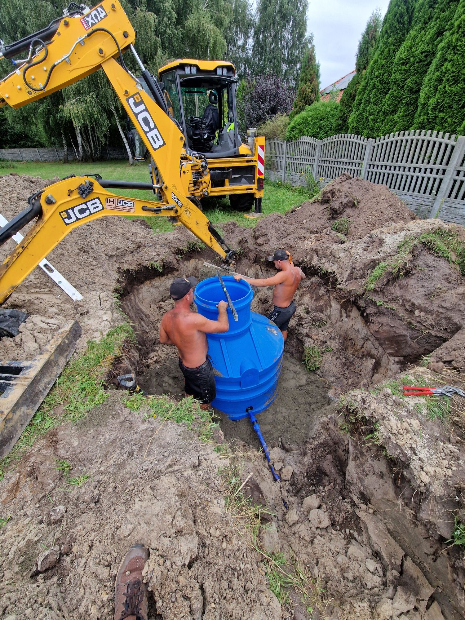 Przyłącza wodno kanalizacyjne, usługi koparkowe , przeciski pod drogą