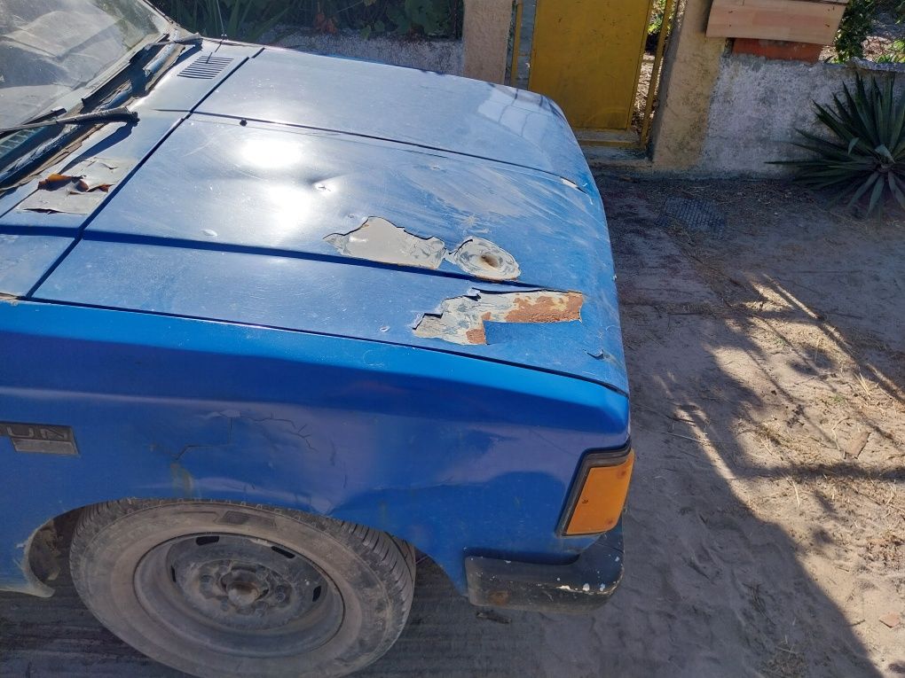 Vendo a minha Datsun