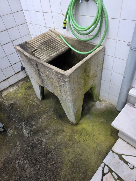 Taque de cimento para lavar roupa